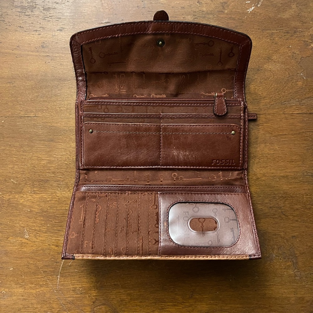 Fossil Messenger Bag And Wallet Combo - image 5